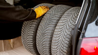 Winterreifen-Leichtsinn: Mehr als ein Viertel (26 %) der Deutschen schlittert auf Sommerreifen in den Winter