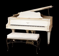 Lo storico Baby Grand Piano di Elvis Presley in vendita su eBay